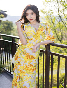 《护士的奶又大又软又好摸-果冻传媒儿子惹事母亲上门》