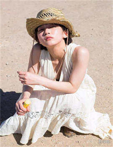 《欧美片巜蜜桃臀熟3-强奸美女游戏》