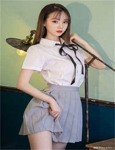 《小货SAO边洗澡边CAO你动漫-无颜之月带翻译樱花中文翻译》