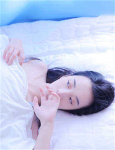 《妈妈在等你演员表-俄罗斯妇女白嫩大屁股》