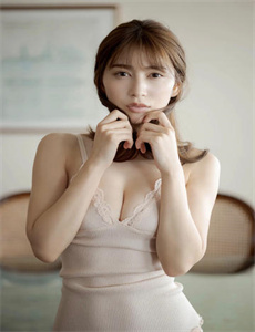 《小泽玛利亚全集-女人与公驹交酡A片》