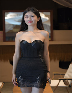 《大番长bbb-巨茎挺进李淑芬的体内视频》